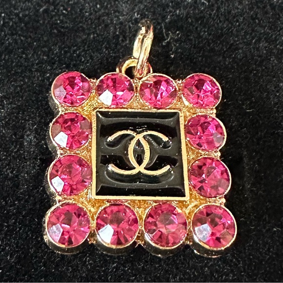 CHANEL CC CHARM Jewelry - LOW START Authentic CC Replacement Zipper Pull Charm stamped.